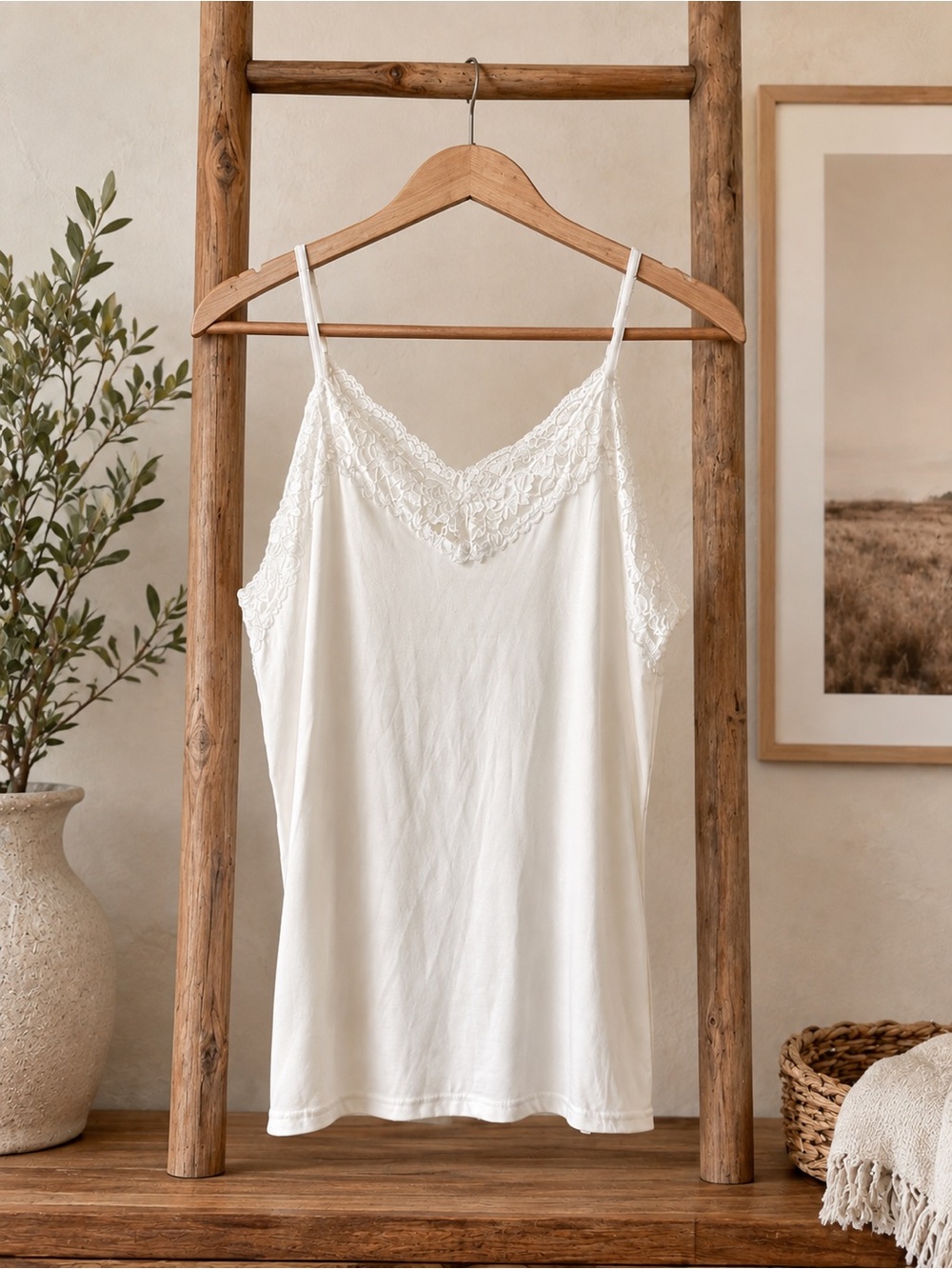 POL Lace Trim Cami in white - set of 2